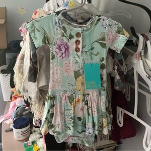 Posh peanut 12-18 twirl